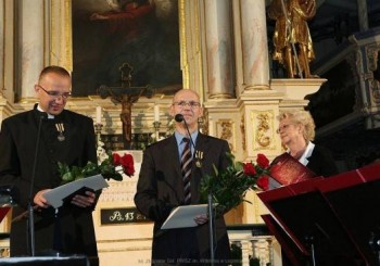 dr Urlich Schaaf otrzymał Złoty Order Zasługi dla Województwa Dolnośląskiego.